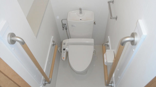 アオノ建物管理・内装工事・トイレ